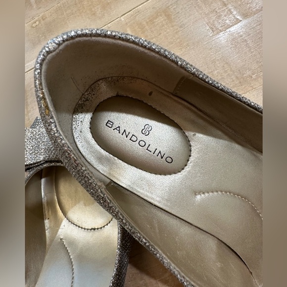 Bandolino metallic sparkles silver bow round toe wedge heels shoes - Picture 14 of 17